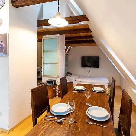 Pharmacy-loft Apartment *